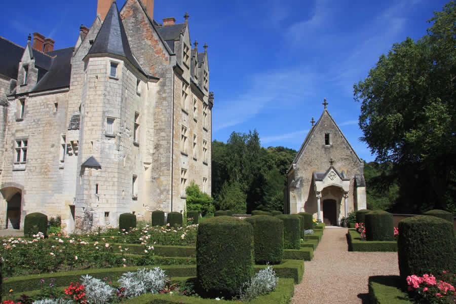 Chateau de Courtanvaux garden and chapel