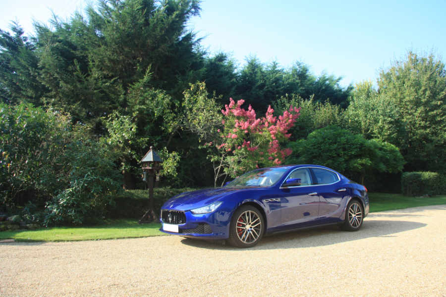A Maserati at Les Bouts de Ralle Chambre d'Hotes